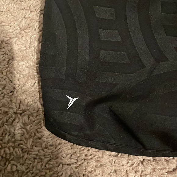 Black old navy athletic shorts with light grey pattern - Picture 2 of 4